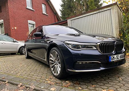 BMW 750Li xDrive - LANG 2Hand Voll Ausstattung