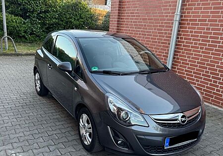 Opel Corsa 1.4 INNOVATION
