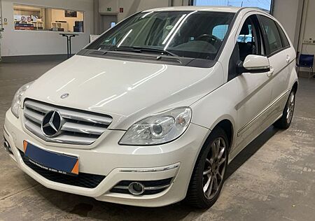 Mercedes-Benz B 150 gebraucht kaufen Mercedes-Benz B 150 B -Klasse Sport Paket