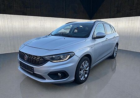 Fiat Tipo 1.6 Automatik Navi SHZ Kamera Tempomat