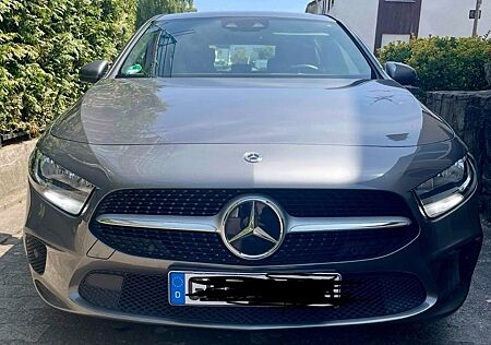 Mercedes-Benz A 200 d DCT -
