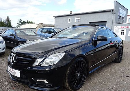 Mercedes-Benz E 350 E -Klasse Coupe AMG-Line BlueEfficiency