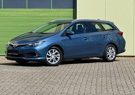 Toyota Auris Touring Sports 1.2 Turbo/AHK/SHZG/Kamera/
