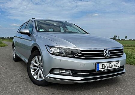 VW Passat Variant Volkswagen 1.6 TDI Comfortline ACC/LED/NAVI/SITZHEIZUNG/TOP