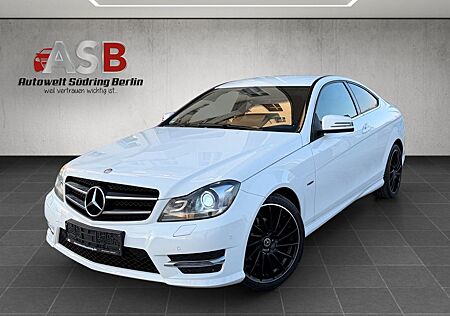 Mercedes-Benz C 180 CGI Edition*AMG Line*Leder*Xenon*Navi*