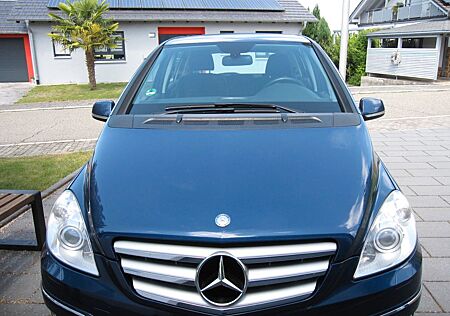 Mercedes-Benz B 200 CDI TÜV neu!