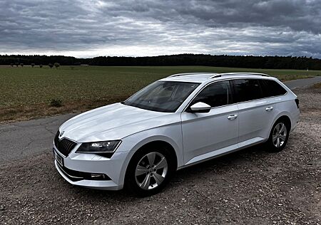 Skoda Superb 2.0 TDI SCR 140kW DSG Style Combi Style