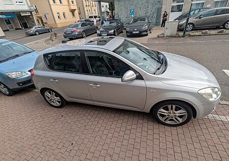Kia Cee'd / Ceed 1.6 CVVT EX EX