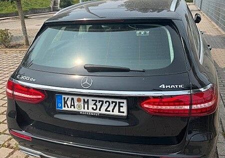 Mercedes-Benz E 300 de 4MATIC T Autom. -