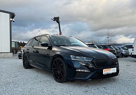 Skoda Octavia Combi RS 4x4, AHK, Navi, WLAN, Kamera