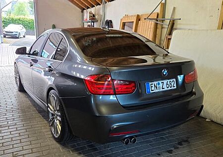 BMW 330d Automatic -