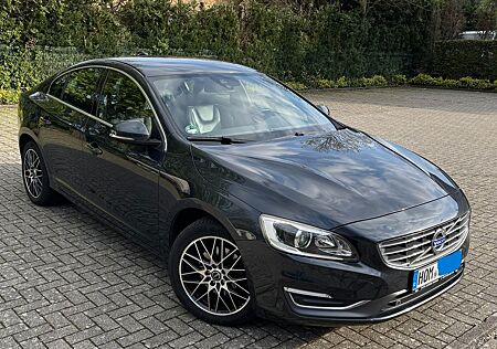 Volvo S60 D4 Summum, Euro 6, in gepflegtem Zustand!