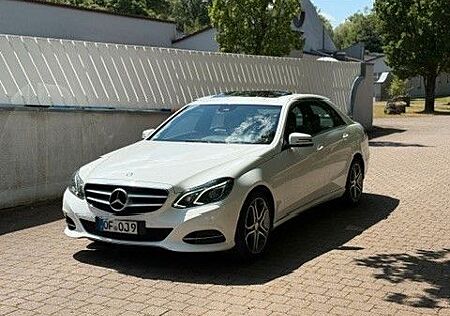 Mercedes-Benz E 220 Avantgarde