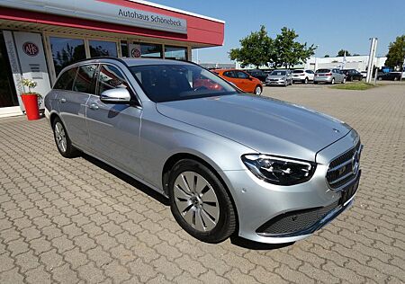 Mercedes-Benz E 220 E -Klasse T-Modell d Navi LED digIN