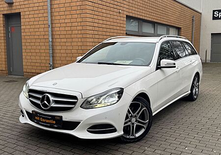 Mercedes-Benz E 200 CGI BlueEfficiency T-Modell/XENON/MEMORY-S