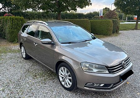 VW Passat Variant Volkswagen 2.0 TDI DSG 4mot 125kW Highline