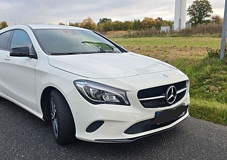 Mercedes-Benz CLA 180 Shooting Brake CLA 180 Urban Shootin...