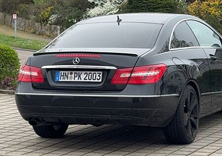 Mercedes-Benz E 200 Coupé BlueEFFICIENCY AVANTGARDE ...