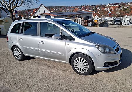 Opel Zafira B Edition 7 Sitzer Automatik Alu Sitzhzg