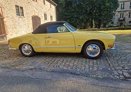 VW Karmann Ghia Volkswagen Cabrio restauriert in 2024