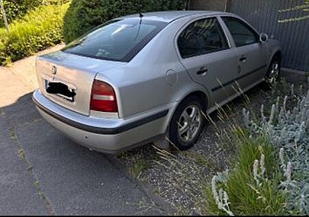 Skoda Octavia 1.6 GLX 74kW GLX