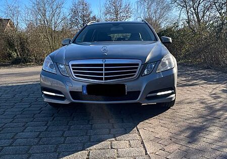 Mercedes-Benz E 220 E-220 CDI BlueEfficiency Avantgard