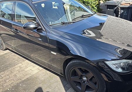BMW 325i touring -