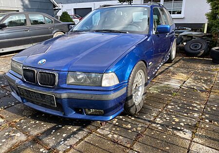 BMW 325 325tds touring Sport Edition M-Paket Avusblau