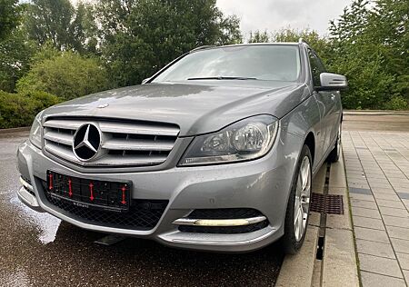 Mercedes-Benz 200