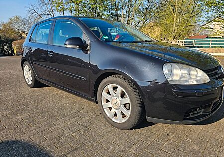 VW Golf Volkswagen 2.0 TDI 6-Gang DPF Trendline Trendline