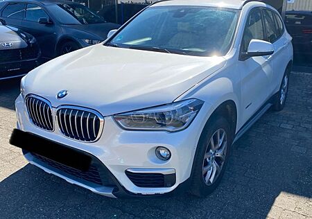 BMW X1 Facelift xDrive20i A xLine 4WD 8-FACH FESTPRE