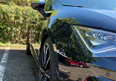 Seat Leon 2.0 TSI CUPRA DSG CUPRA