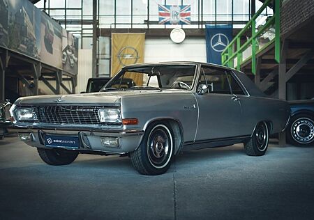 Opel Diplomat A V8 Coupé