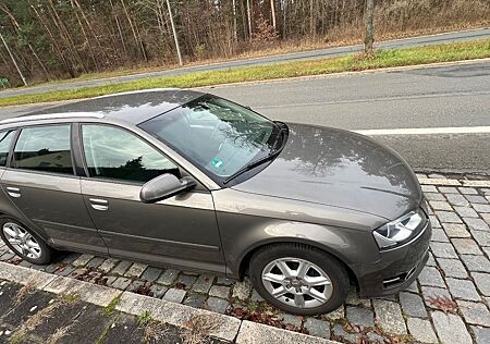 Audi A3 2.0 TDI (DPF) Ambiente Sportback Ambiente