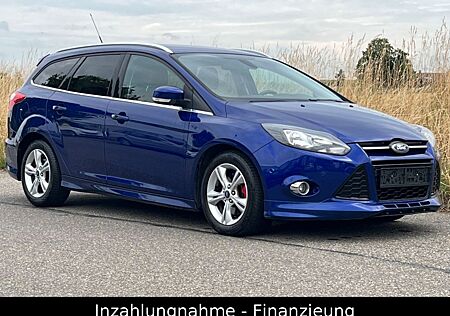 Ford Focus Turnier Titanium/Klima/Vollleder/
