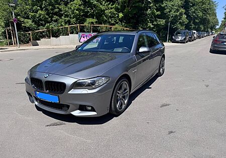 BMW 525d xDrive Touring A - M Sport Paket Navi,Pano