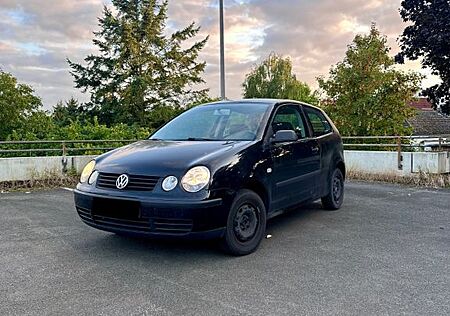 VW Polo Volkswagen 9N 1.2 143.900 KM TÜV 03/27 8 Fach Bereift