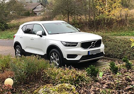 Volvo XC 40 XC40 T3 Momentum Pro Geartronic Momentum Pro