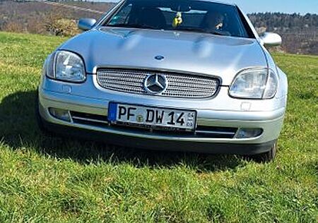 Mercedes-Benz 200