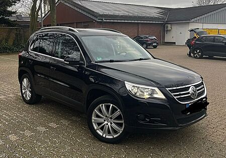 VW Tiguan Volkswagen 4MOTION 2.0 TSI (TÜV 03/27)