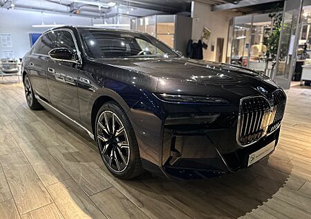 BMW i7 xDrive M70/NP. 235.799€/TV/SWAROWSKI/KASCHMIR