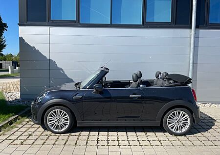 Mini Cooper Cabrio Class. Trim Leder/Navi/LED/Head-UP