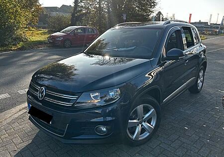 VW Tiguan Volkswagen Lounge Sport & Style BMT