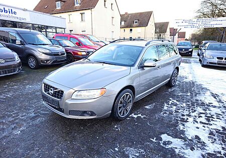 Volvo V70 Kombi Momentum 17"Alu*Leder*,Zahnriemen NEU!