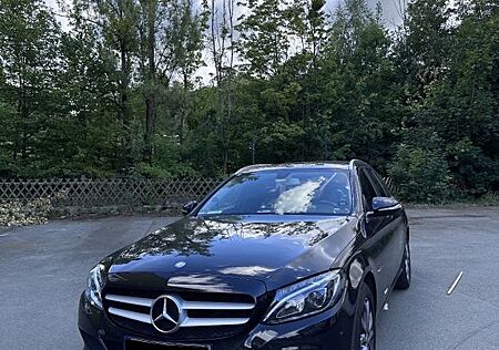 Mercedes-Benz C 220 d 4MATIC T AVANTGARDE Autom. AVANTGARDE