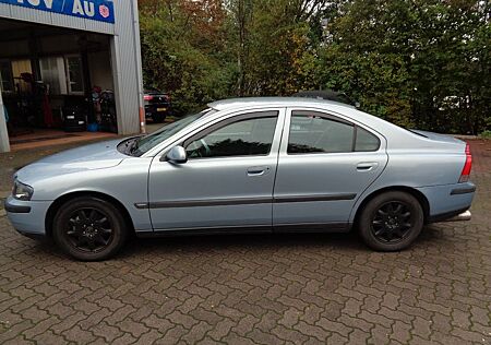 Volvo S60 Lim. 2.4 MOD. 2003 KLIMA AHK