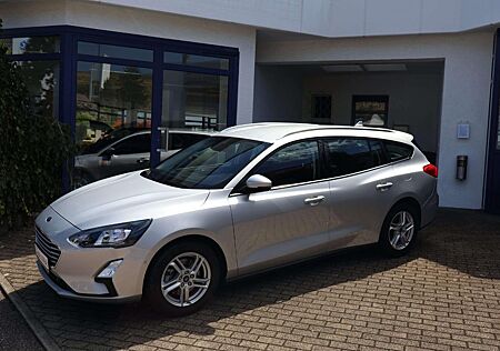 Ford Focus Cool Connect