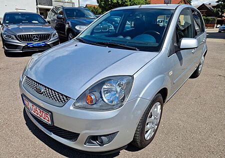 Ford Fiesta 1,3 Style * TÜV + INSPEKTION NEU * KLIMA
