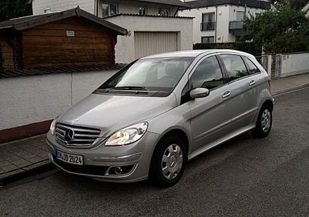 Mercedes-Benz B 150 -