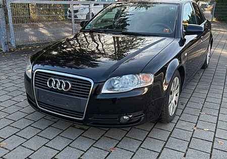 Audi A4 2.0 L Benziner Limousine hat Klima Euro 4